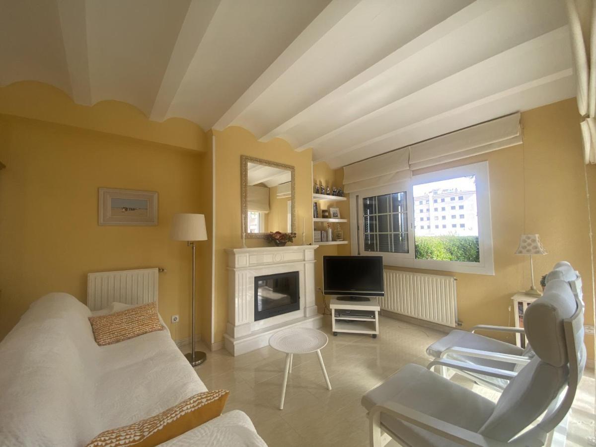 R17 Casa Merce Rodoreda Калафел Екстериор снимка